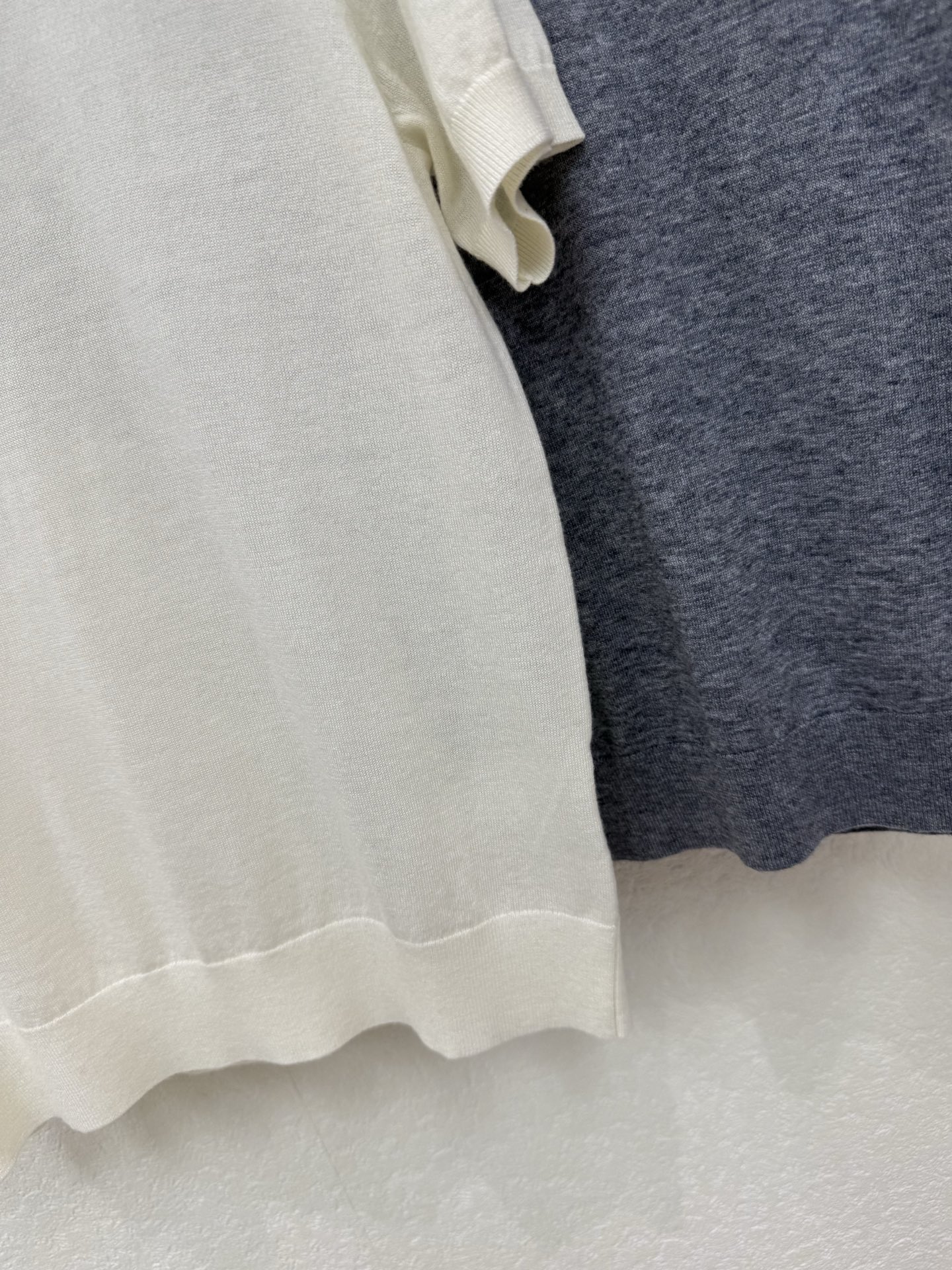 Women's short sleeves